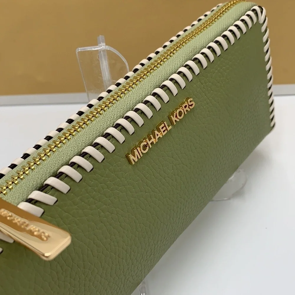 MICHAEL KORS JET SET TRAVEL LARGE THREE QUARTER ZIP WALLET LIGHT SAGE MULTI